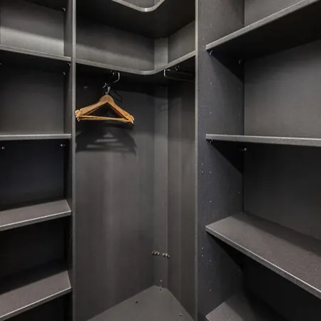 Silver - B Apartment *